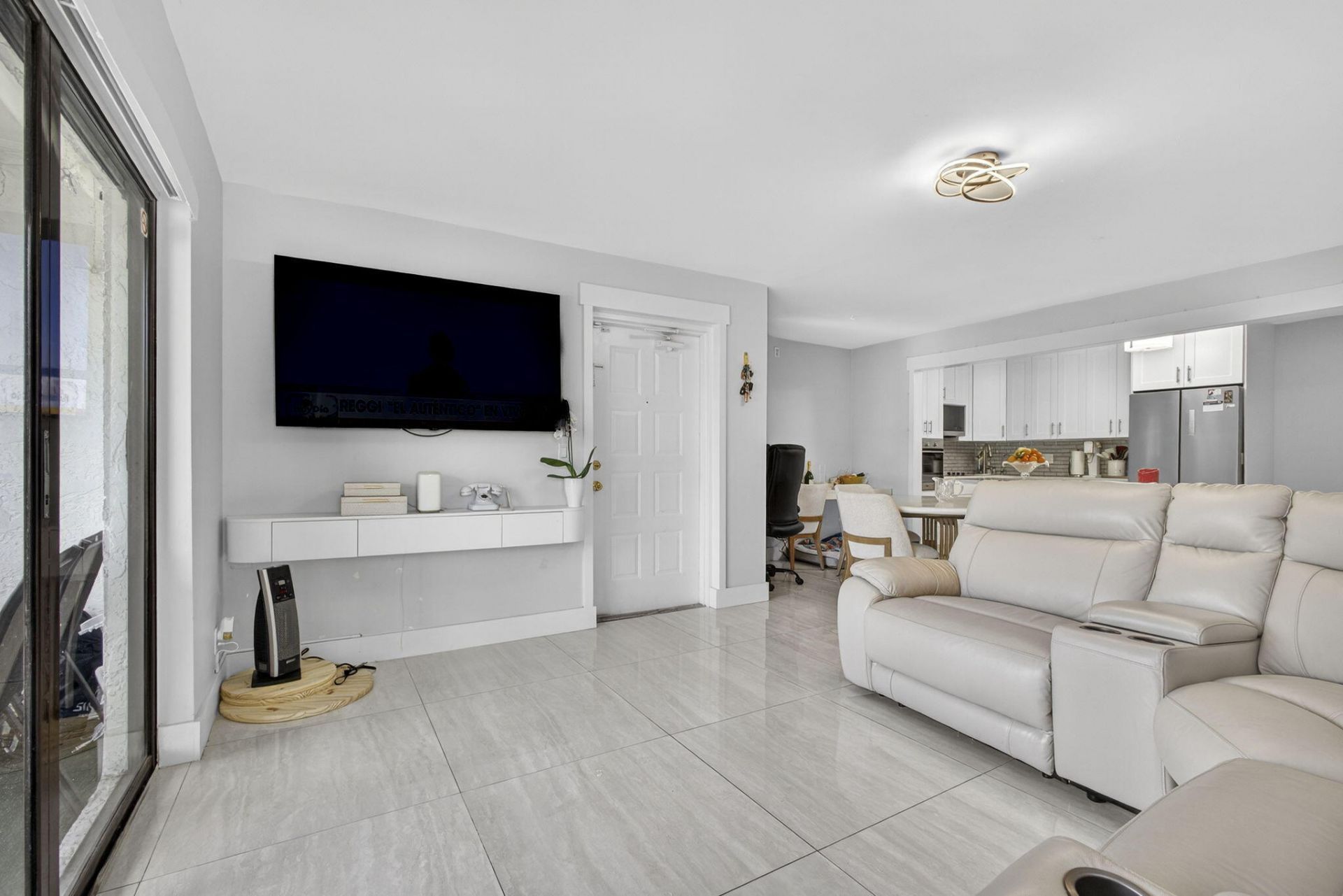 1115 Green Pine Boulevard, Unit D2, West Palm Beach, FL 33409 Photo