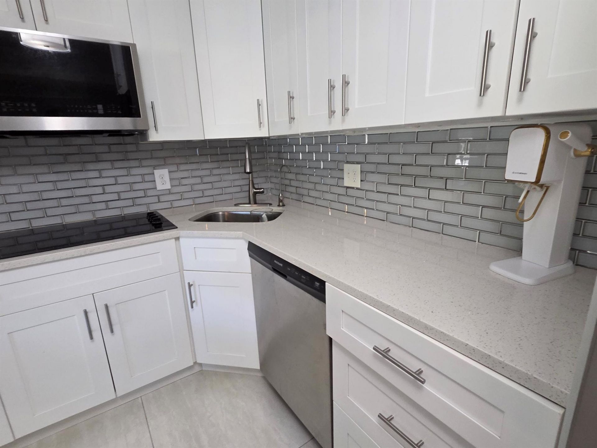 1115 Green Pine Boulevard, Unit D2, West Palm Beach, FL 33409 Photo