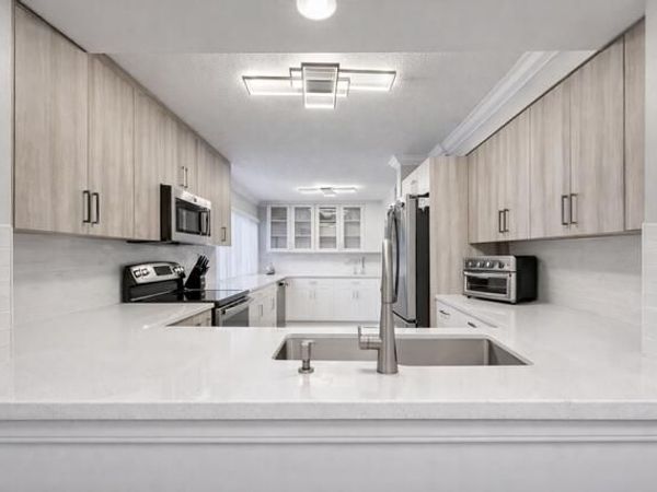 11262 Green Lake Drive, Unit 204, Boynton Beach, FL 33437