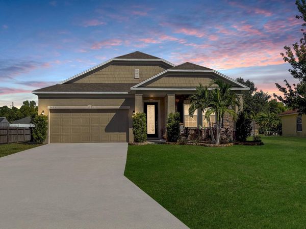 5475 NW Whitecap Road, Port Saint Lucie, FL 34986