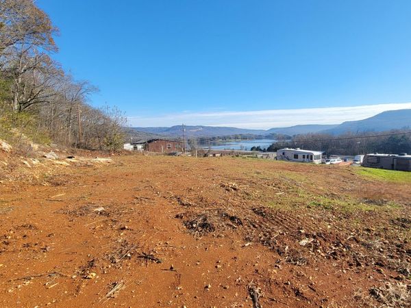 115 Lake Shore Drive, Jasper, TN 37347