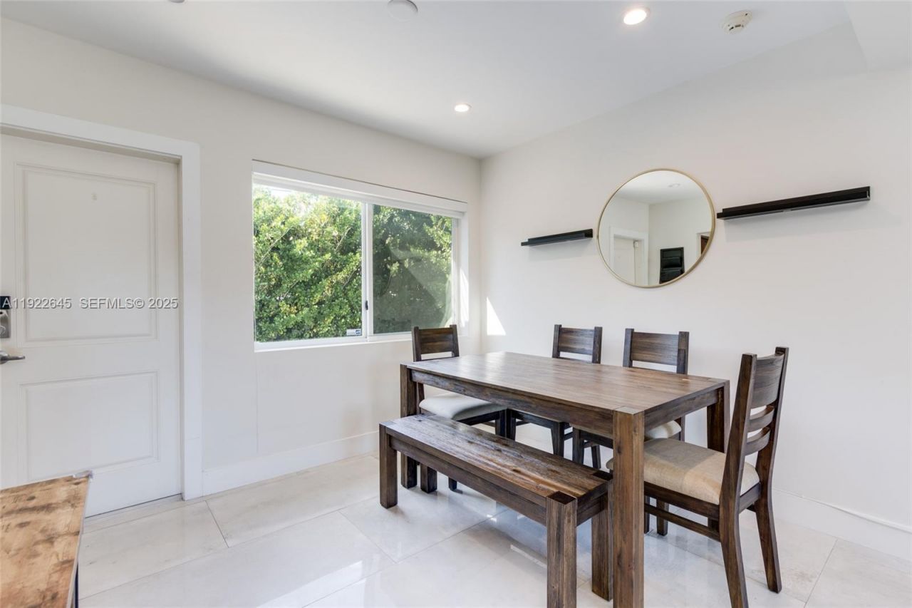 12300 NE Miami Ct, North Miami, FL 33161 Photo