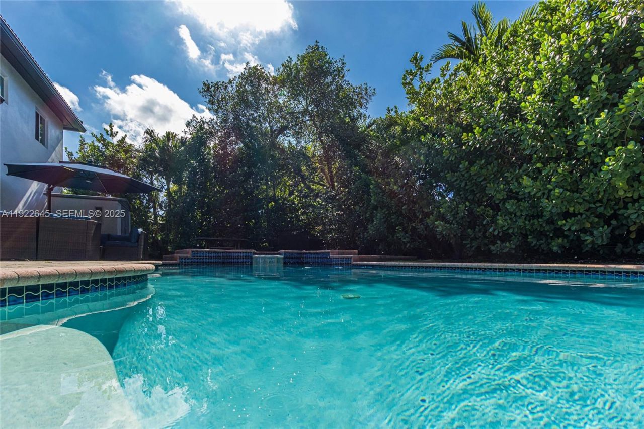 12300 NE Miami Ct, North Miami, FL 33161 Photo