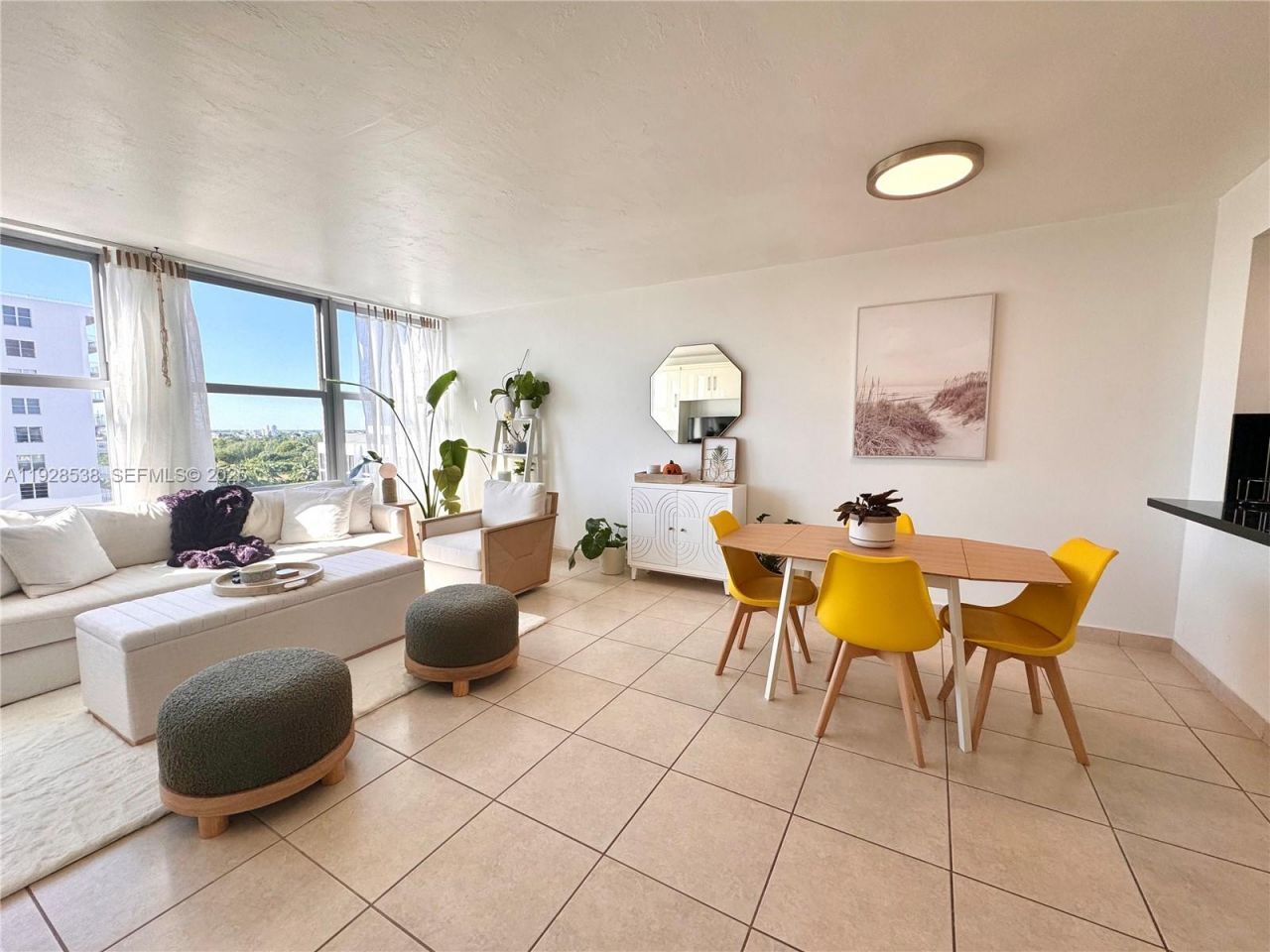 2899 Collins Ave, Unit 1004, Miami Beach, FL 33140 Photo
