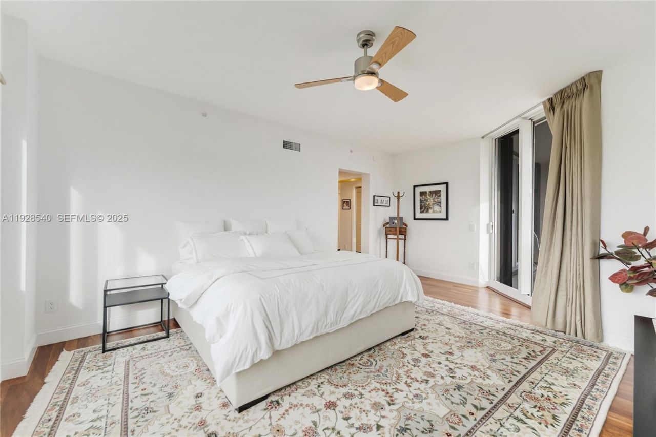 13627 Deering Bay Dr, Unit 1004, Coral Gables, FL 33158 Photo