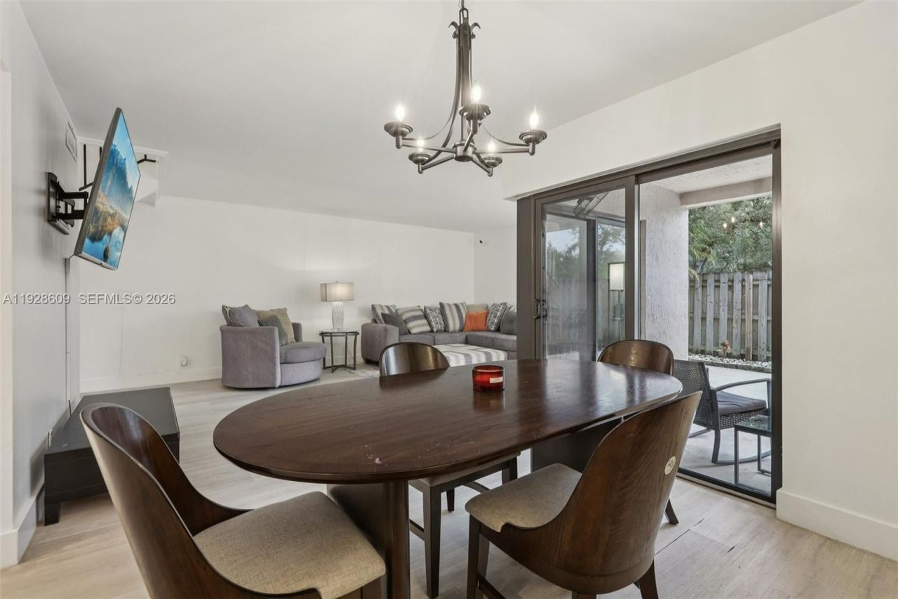 30 Chestnut Cir, Cooper City, FL 33026 Photo