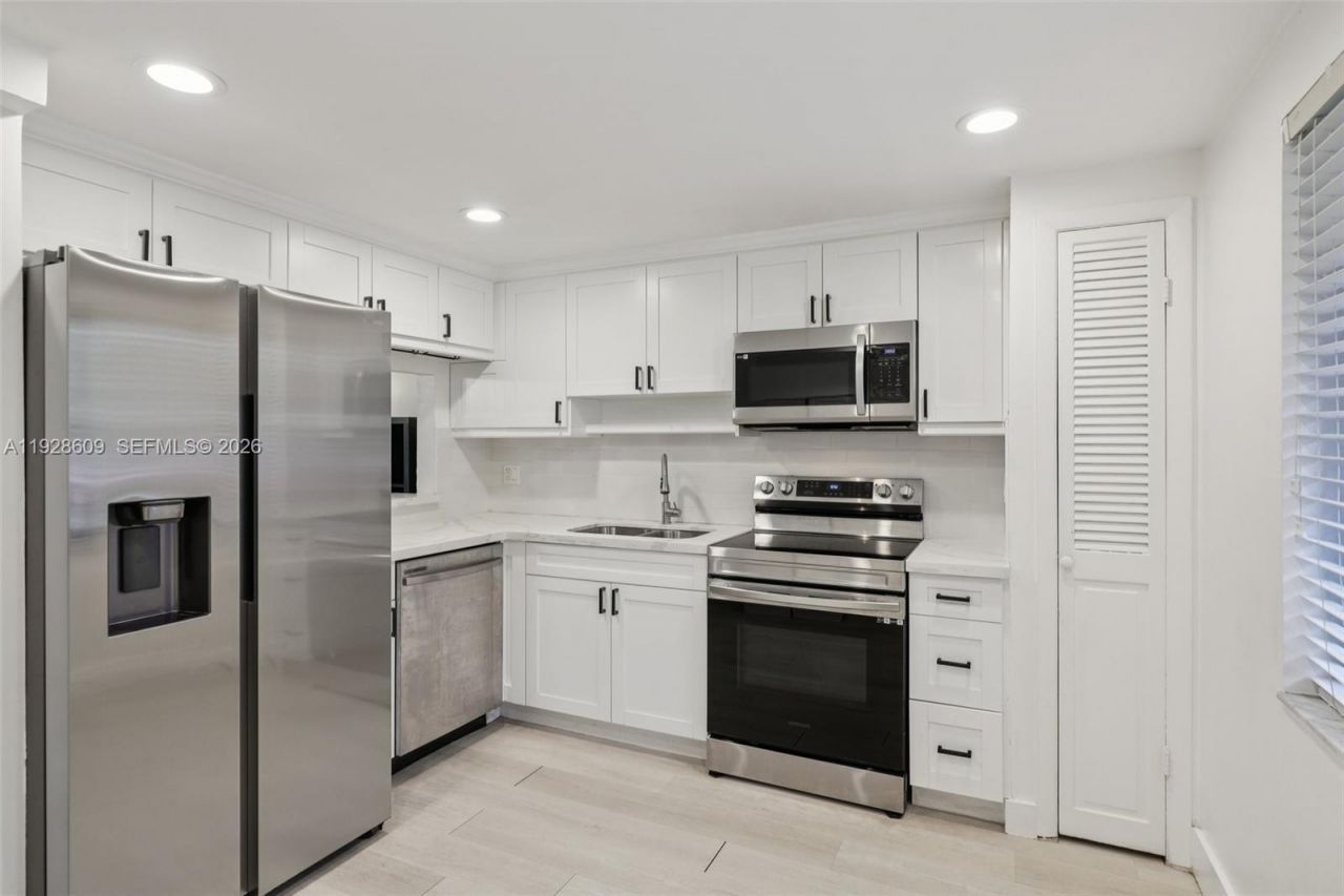 30 Chestnut Cir, Cooper City, FL 33026 Photo