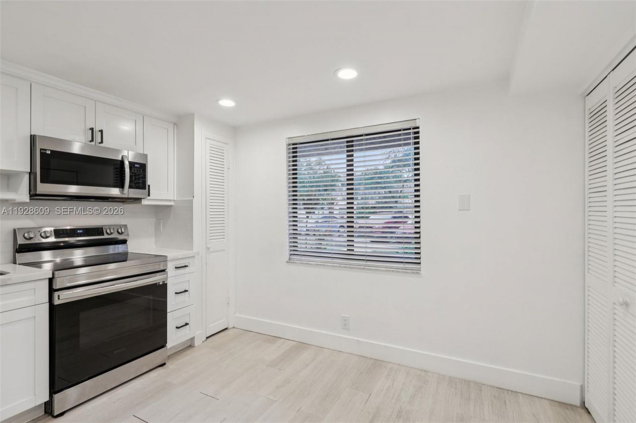 30 Chestnut Cir, Cooper City, FL 33026 Photo