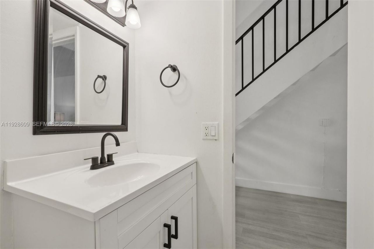 30 Chestnut Cir, Cooper City, FL 33026 Photo