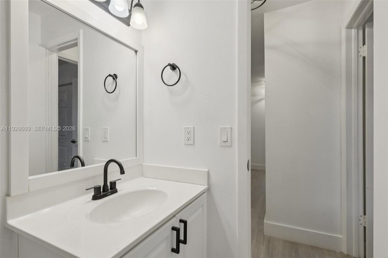 30 Chestnut Cir, Cooper City, FL 33026 Photo