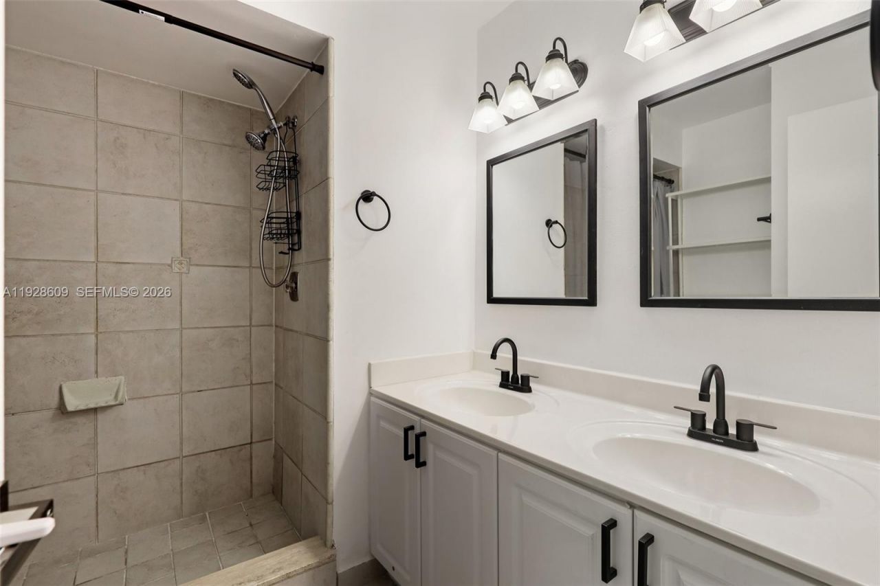 30 Chestnut Cir, Cooper City, FL 33026 Photo