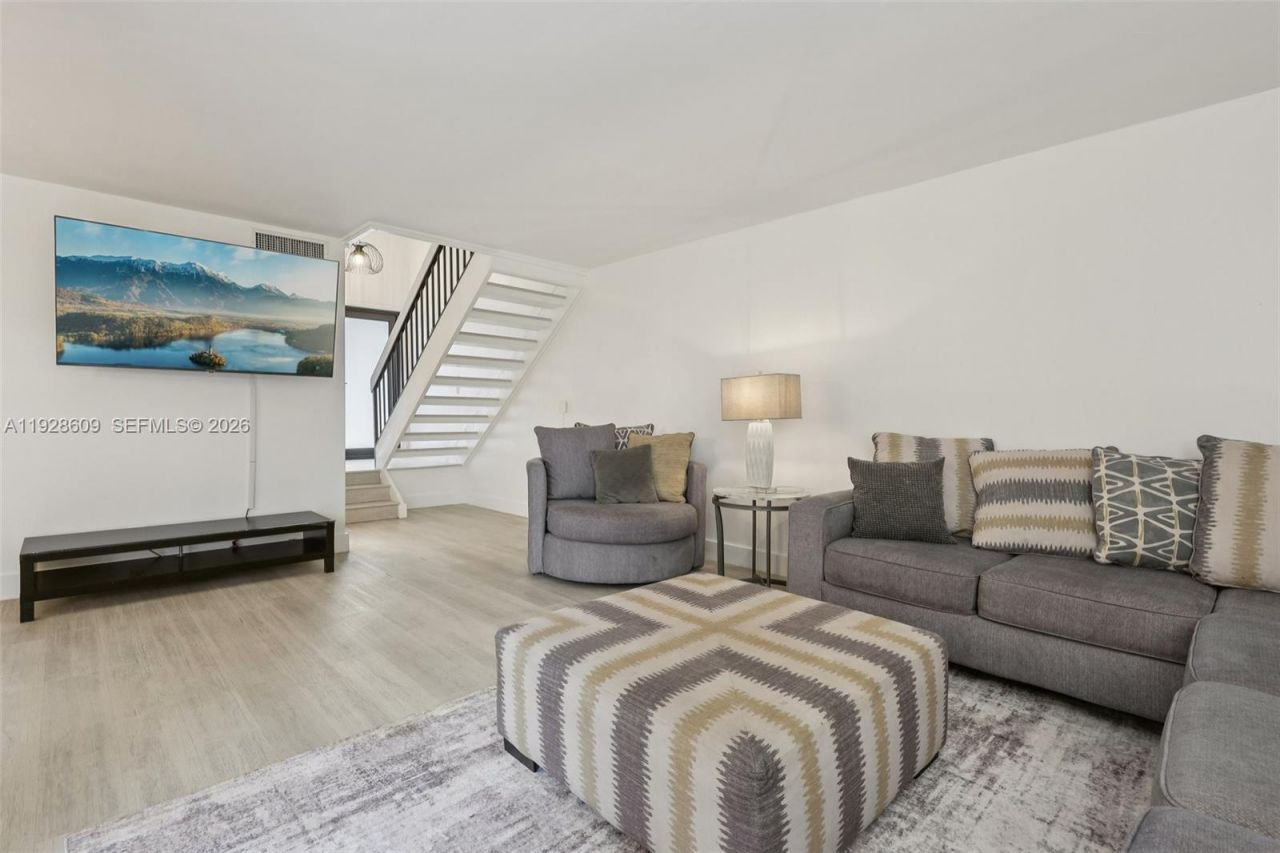 30 Chestnut Cir, Cooper City, FL 33026 Photo