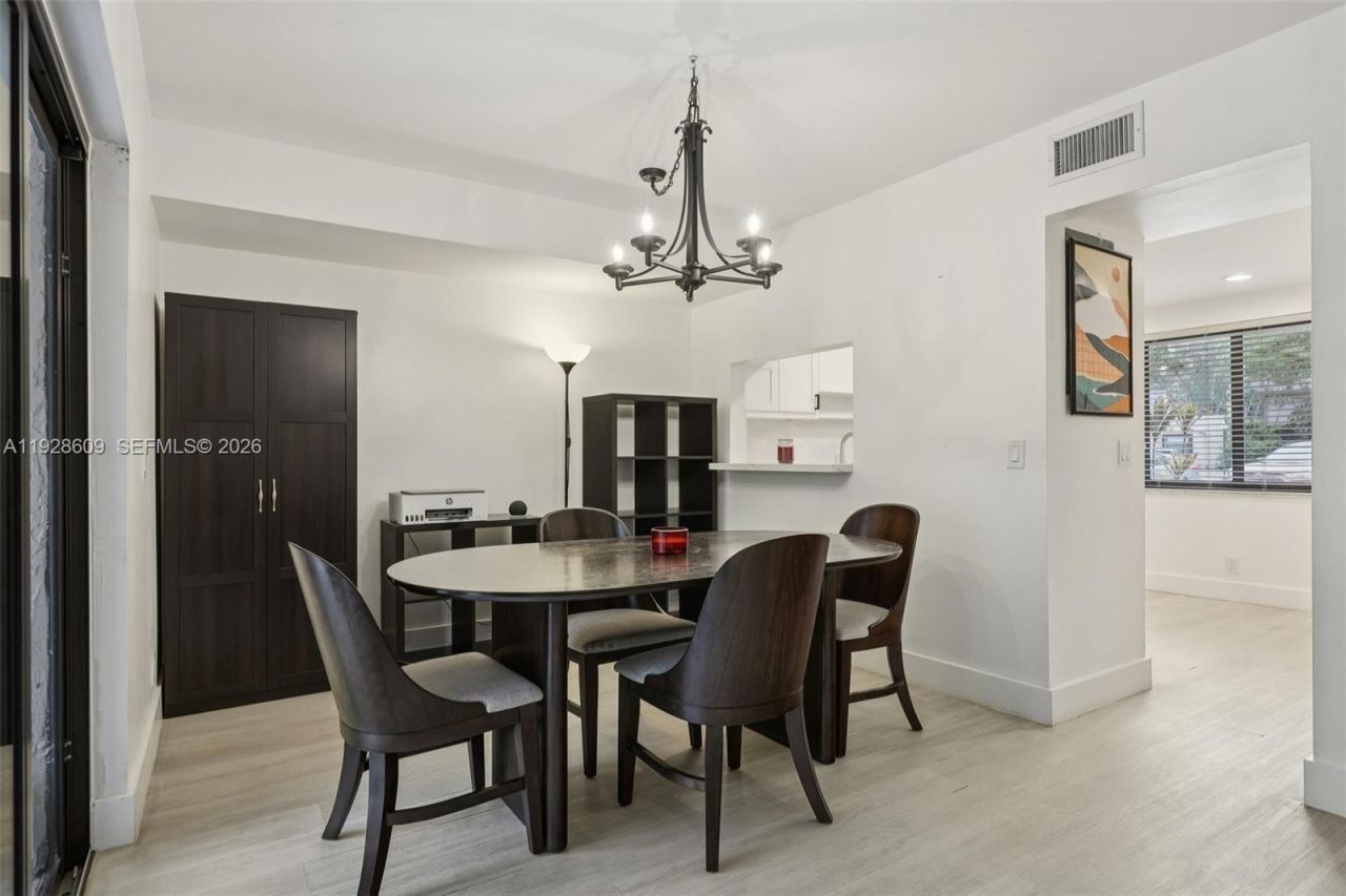 30 Chestnut Cir, Cooper City, FL 33026 Photo