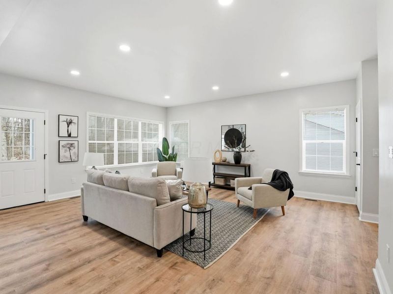 2618 Clybourne Road, Columbus, OH 43231 Photo 13