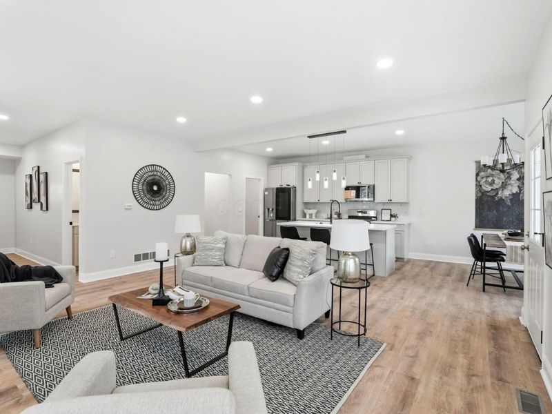 2618 Clybourne Road, Columbus, OH 43231 Photo 16