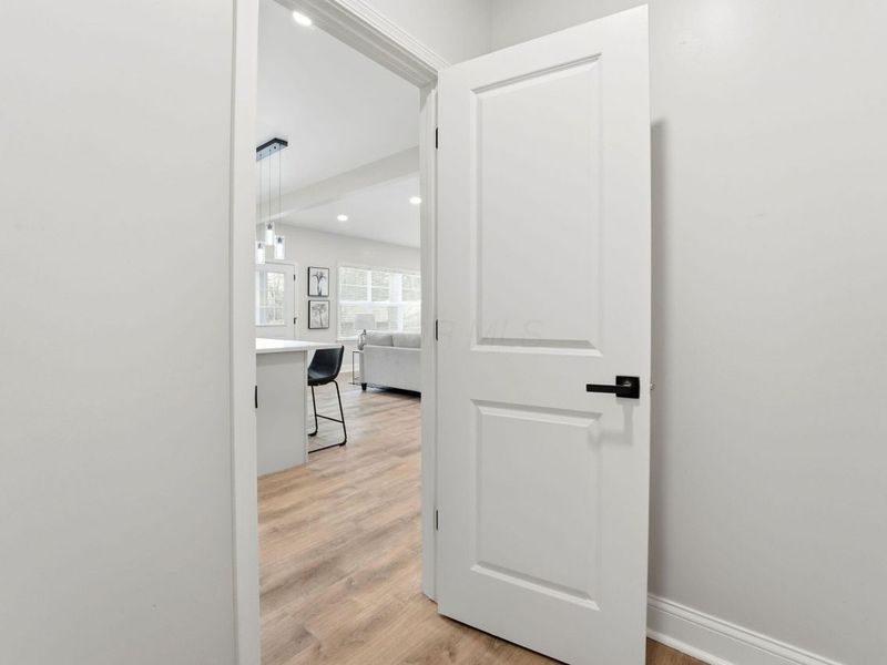 2618 Clybourne Road, Columbus, OH 43231 Photo 25