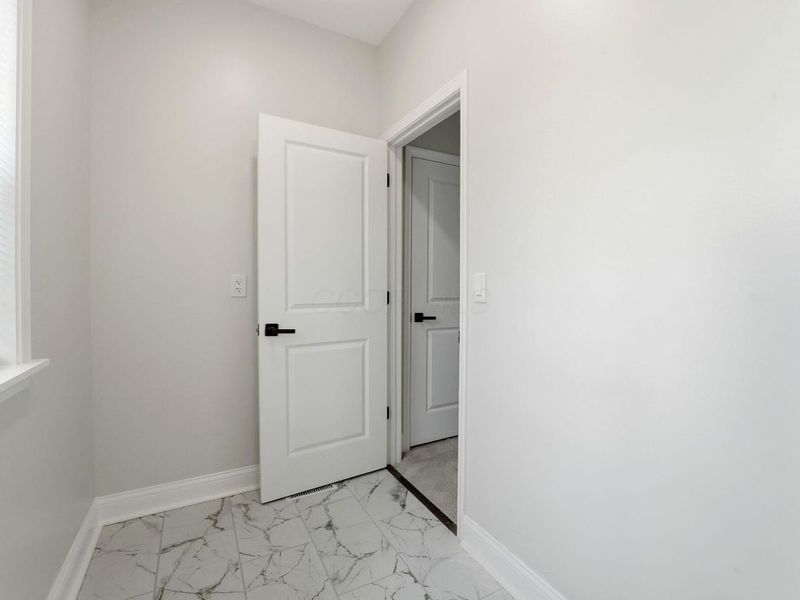 2618 Clybourne Road, Columbus, OH 43231 Photo 29