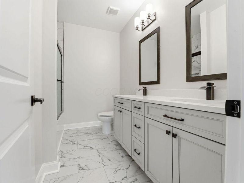 2618 Clybourne Road, Columbus, OH 43231 Photo 39