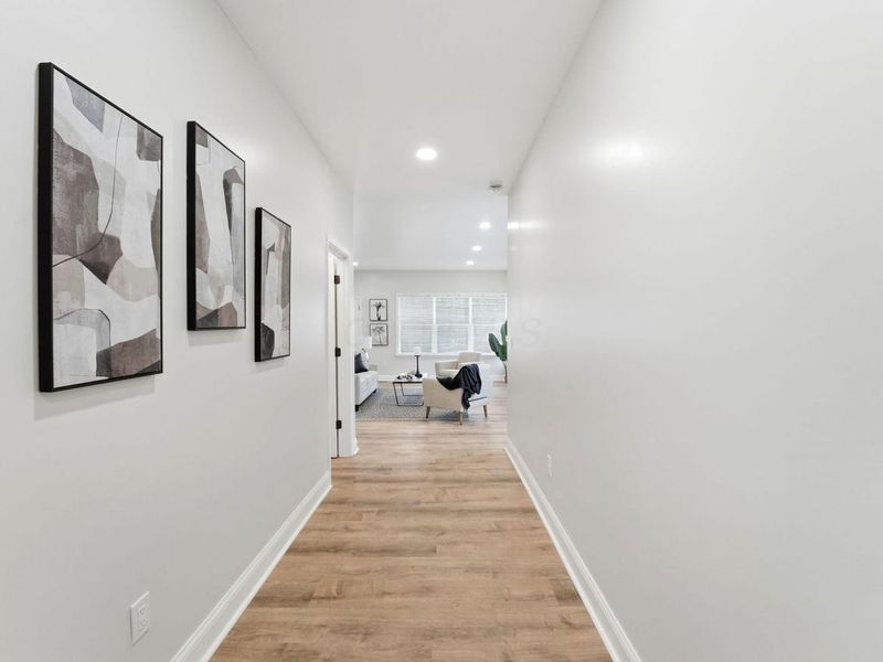 2618 Clybourne Road, Columbus, OH 43231 Photo 8