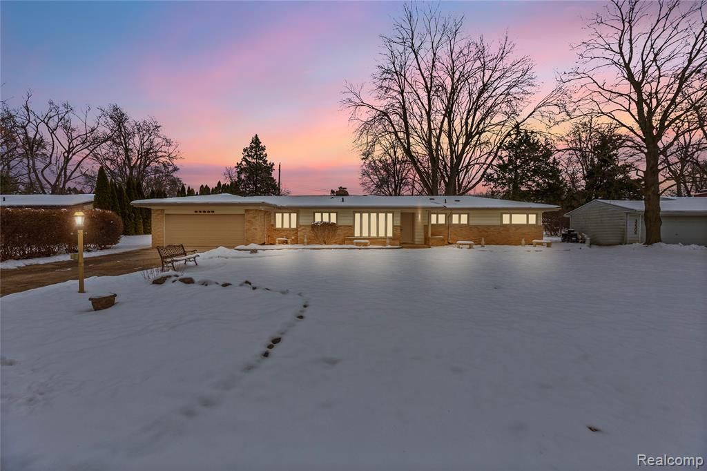 32336 Tareyton Street, Farmington, MI 48334 Main Photo