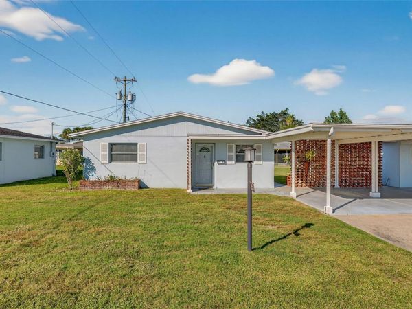 2207 CROTON COURT, LEHIGH ACRES, FL 33936