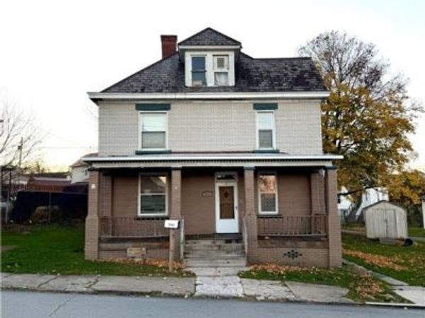 540 S 9th St, Connellsville, PA 15425