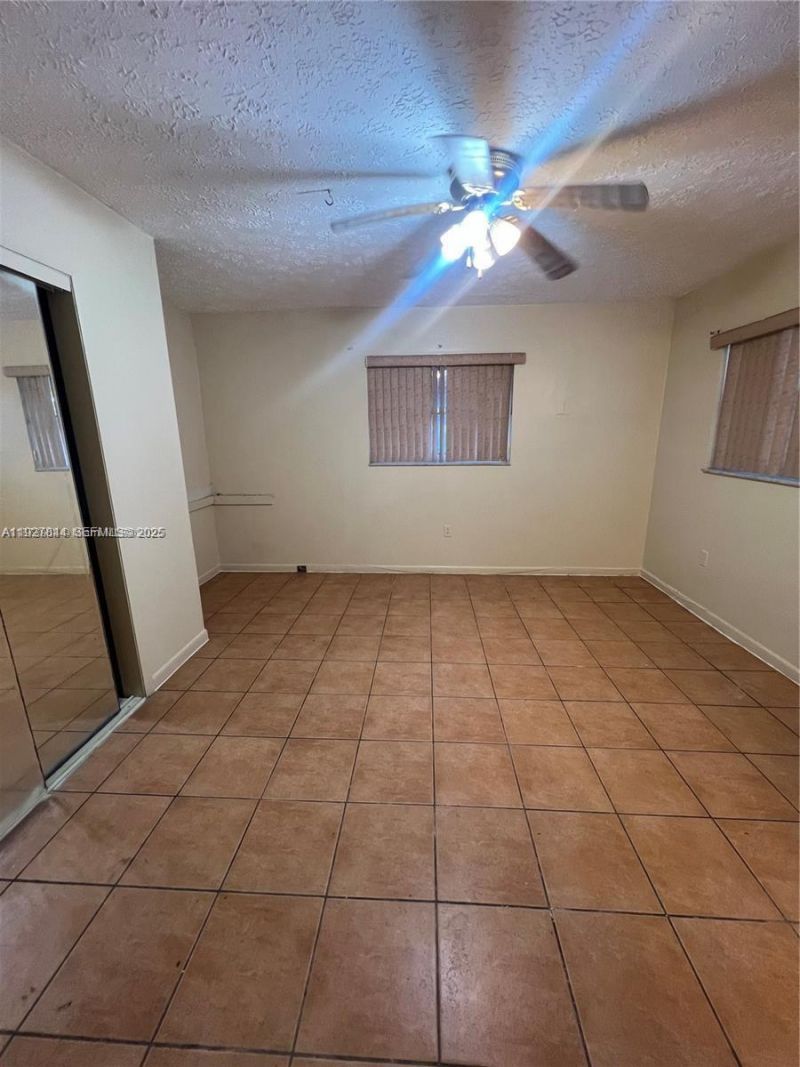 1581 NE 117 St, Miami, FL 33161 Photo