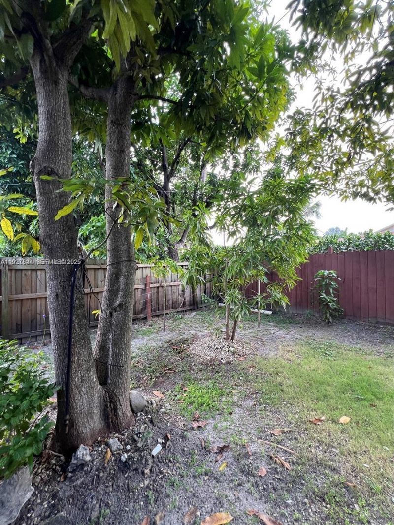 1581 NE 117 St, Miami, FL 33161 Photo