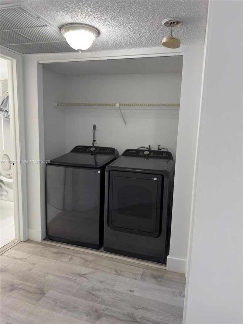 8353 Lake Dr, Unit 107, Doral, FL 33166 Photo