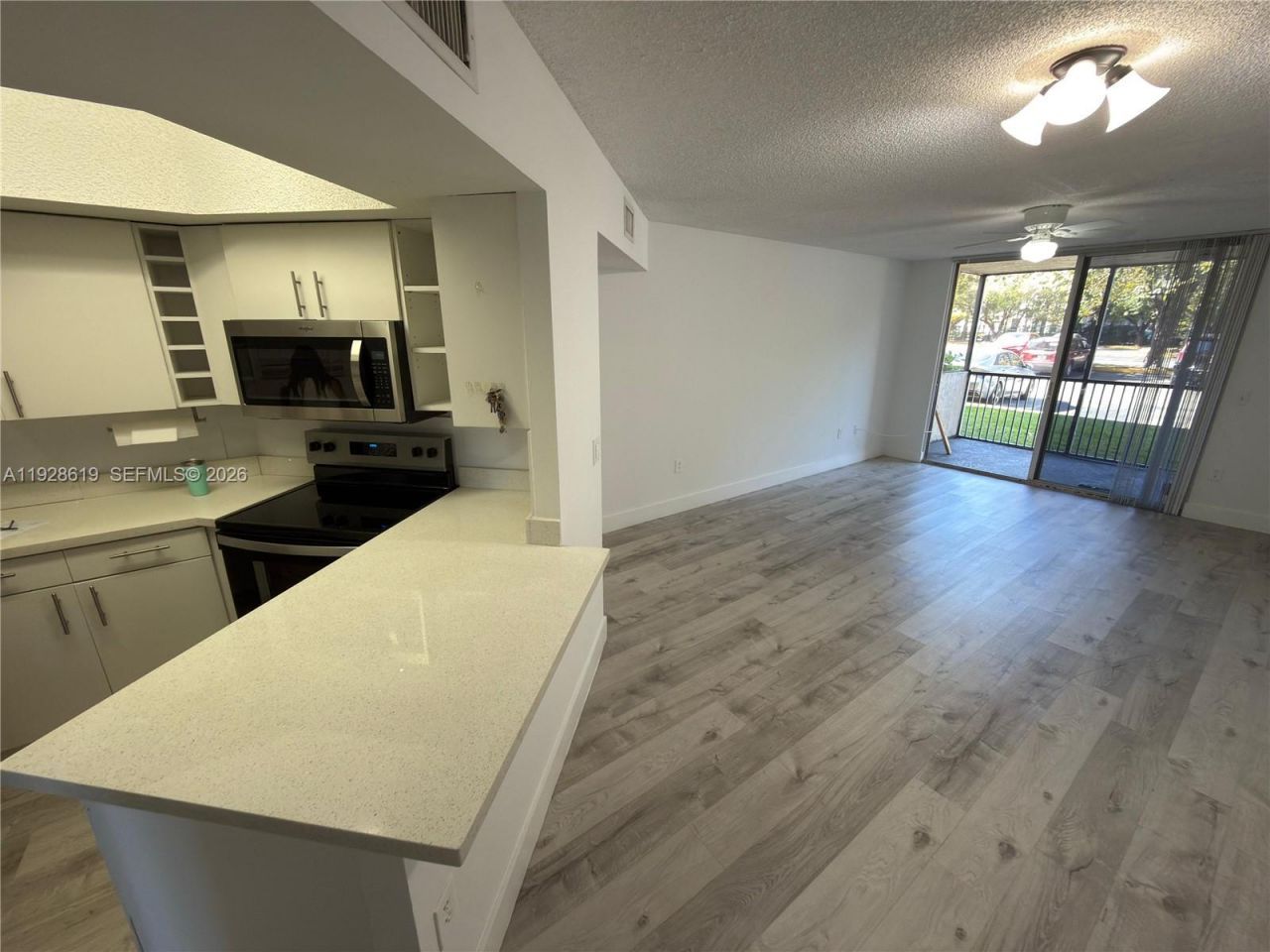 8353 Lake Dr, Unit 107, Doral, FL 33166 Photo