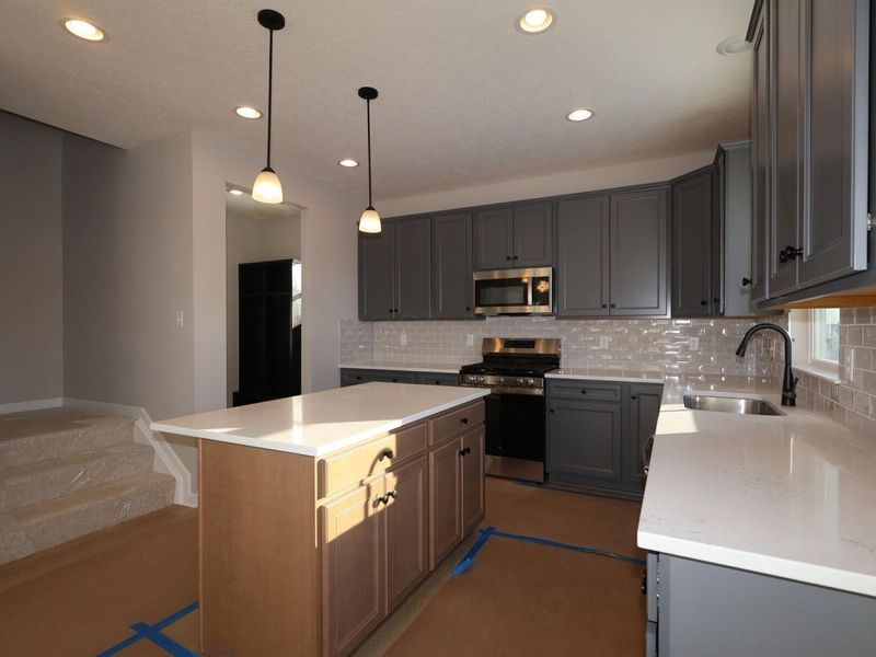 302 Reign Way, Pataskala, OH 43062 Photo 5