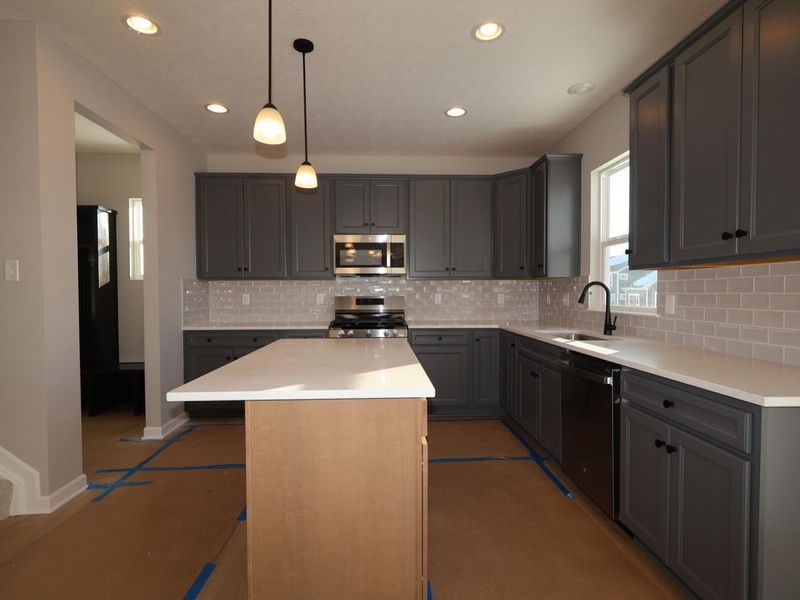 302 Reign Way, Pataskala, OH 43062 Photo 6