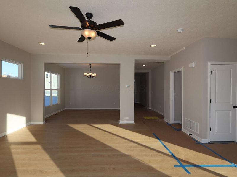 302 Reign Way, Pataskala, OH 43062 Photo 8