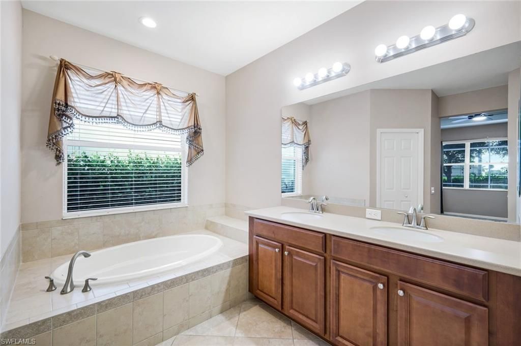 2730 Brightside Ct, Cape Coral, FL 33991 Photo