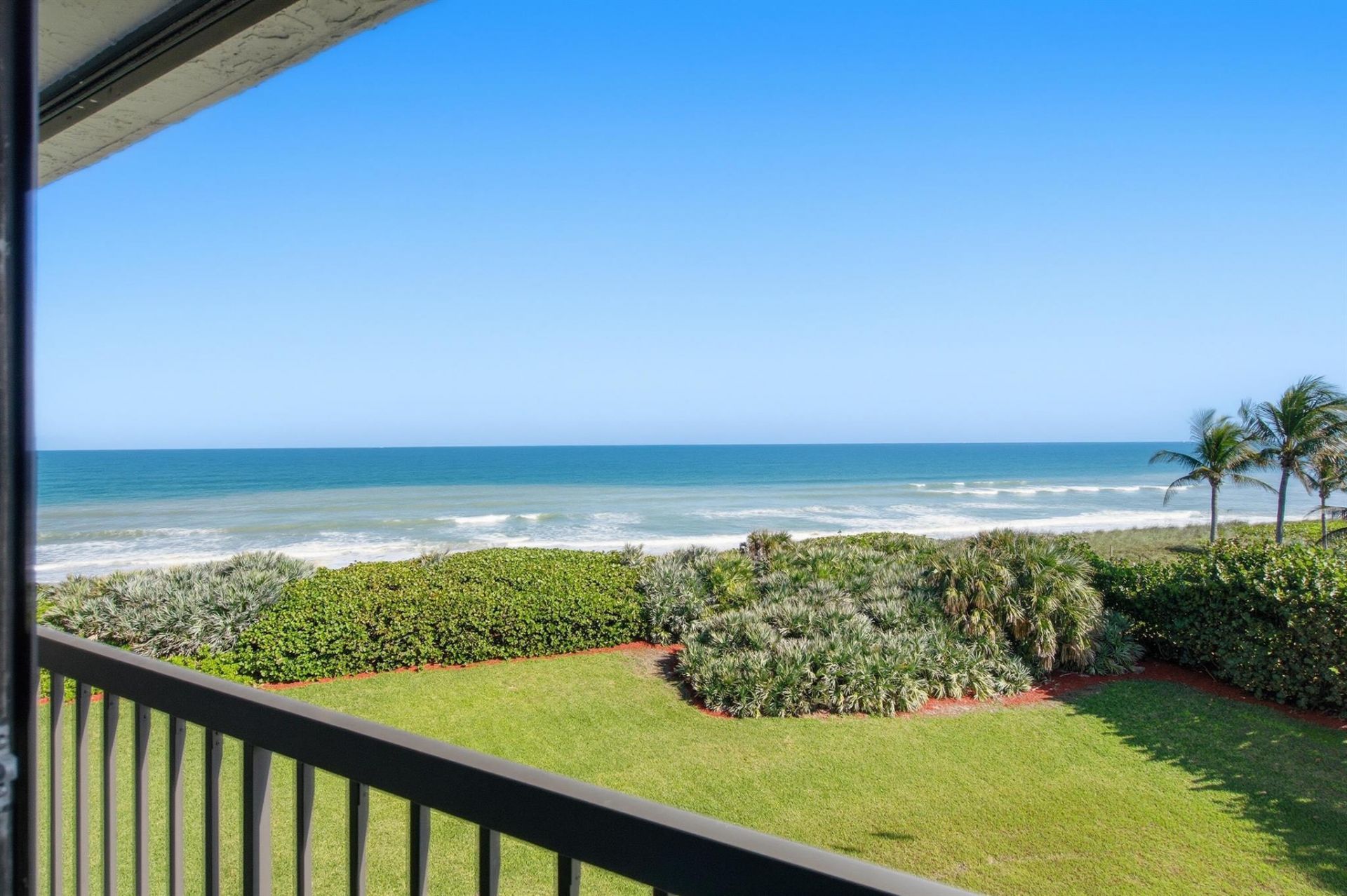 8880 S Ocean Drive, Unit 409, Jensen Beach, FL 34957 Photo