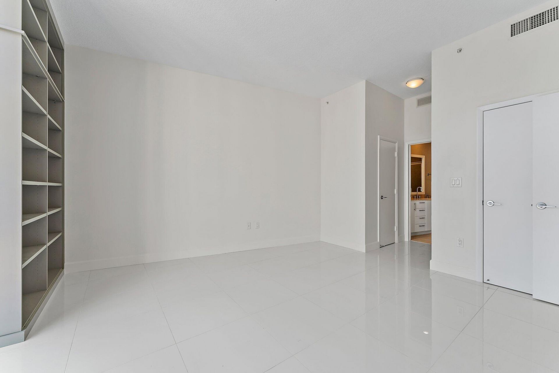 550 Okeechobee Boulevard, Unit Mph15, West Palm Beach, FL 33401 Photo