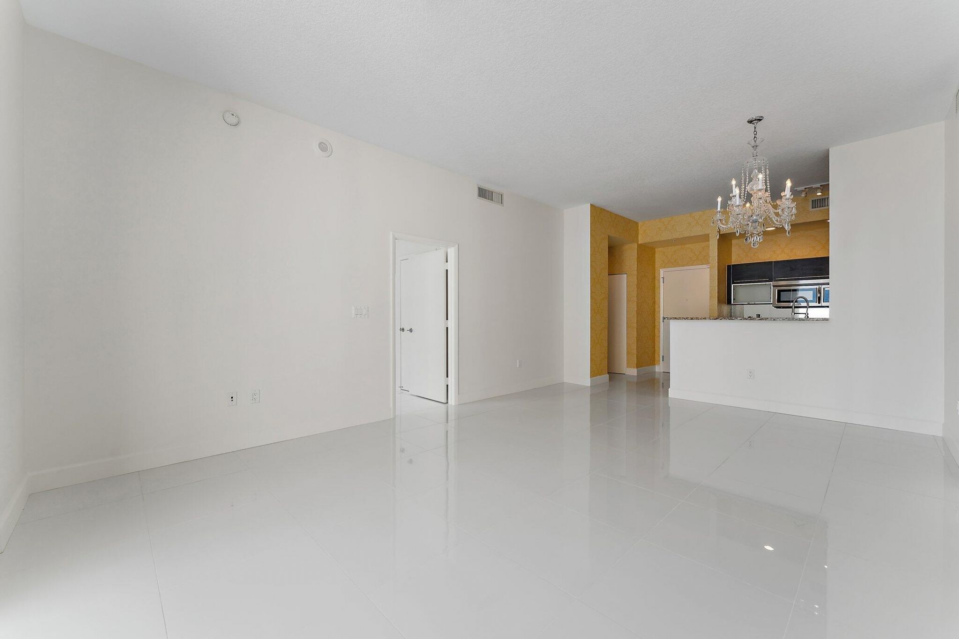 550 Okeechobee Boulevard, Unit Mph15, West Palm Beach, FL 33401 Photo