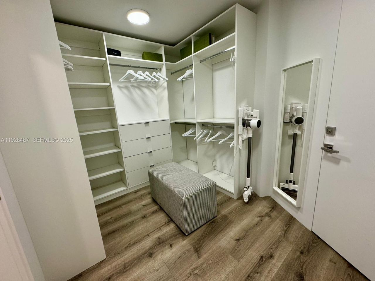 1121 Crandon Blvd, Unit E1001, Key Biscayne, FL 33149 Photo