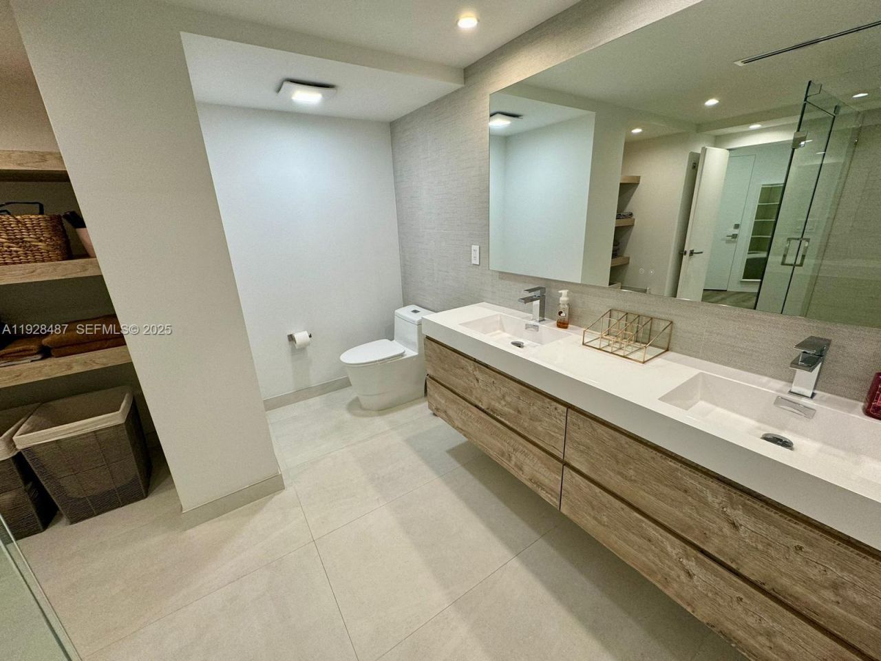 1121 Crandon Blvd, Unit E1001, Key Biscayne, FL 33149 Photo