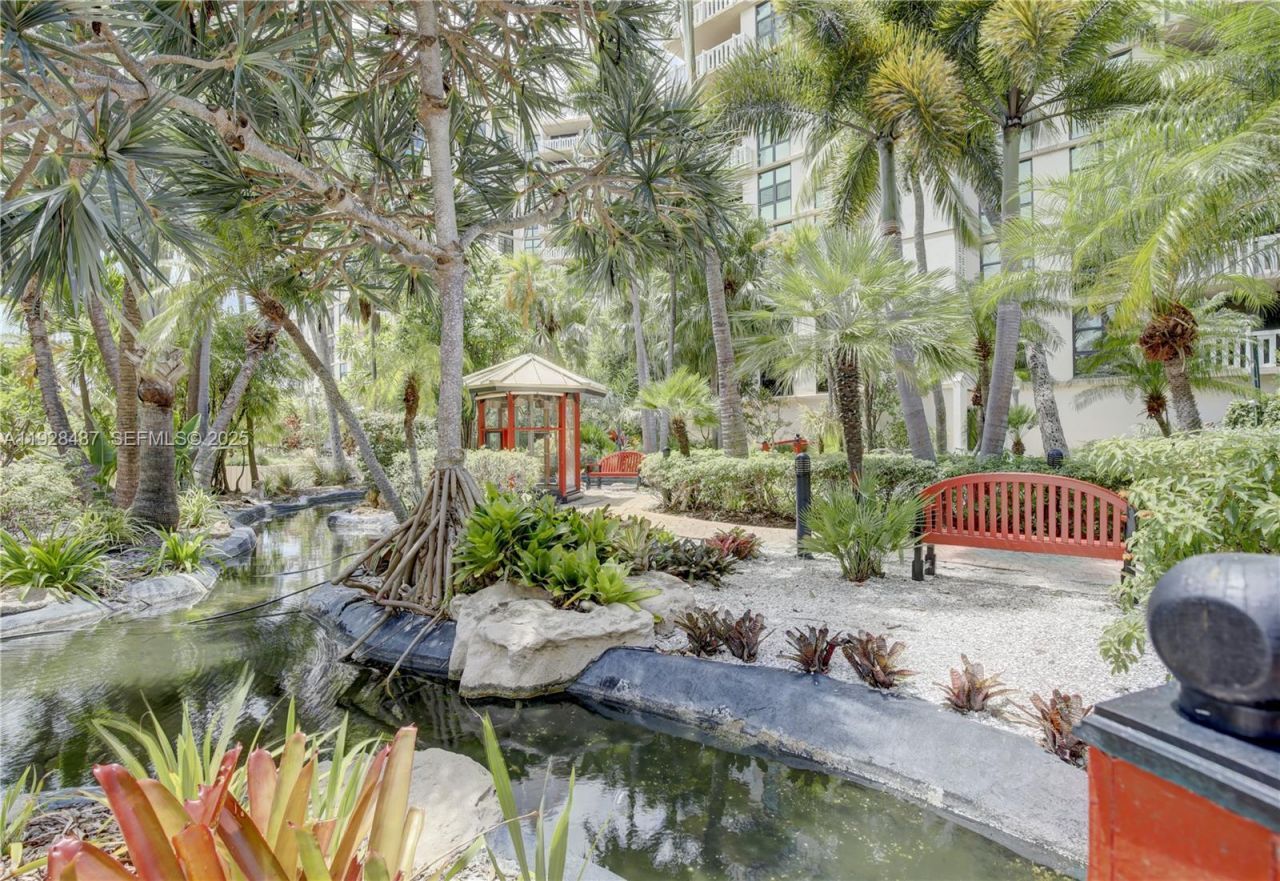 1121 Crandon Blvd, Unit E1001, Key Biscayne, FL 33149 Photo