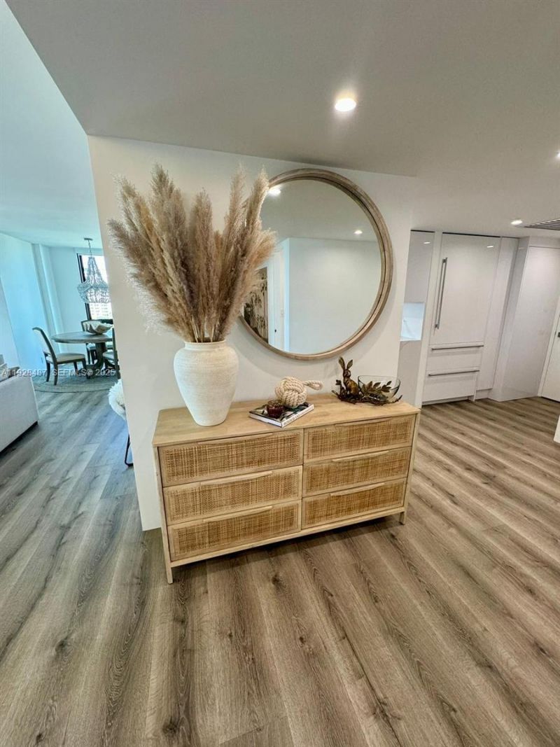 1121 Crandon Blvd, Unit E1001, Key Biscayne, FL 33149 Photo