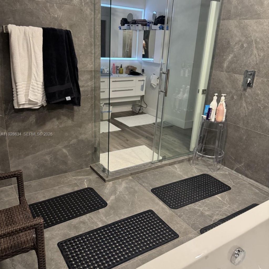 2000 S Bayshore Dr, Unit 46, Miami, FL 33133 Photo