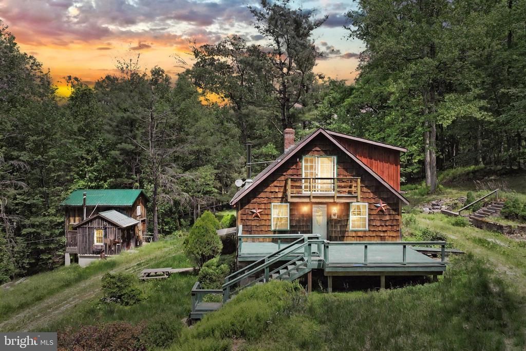 60 Fernwood Lane, Fairfield, PA 17320 Main Photo