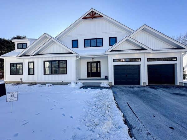 15 Little River Road, Unit 4, Exeter, NH 03833