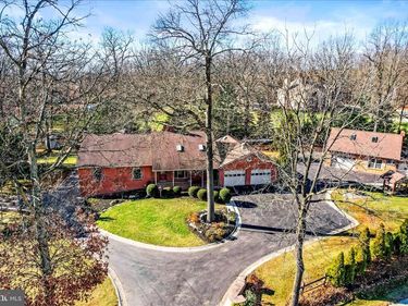 320 DUBS CHURCH ROAD, HANOVER, PA 17331