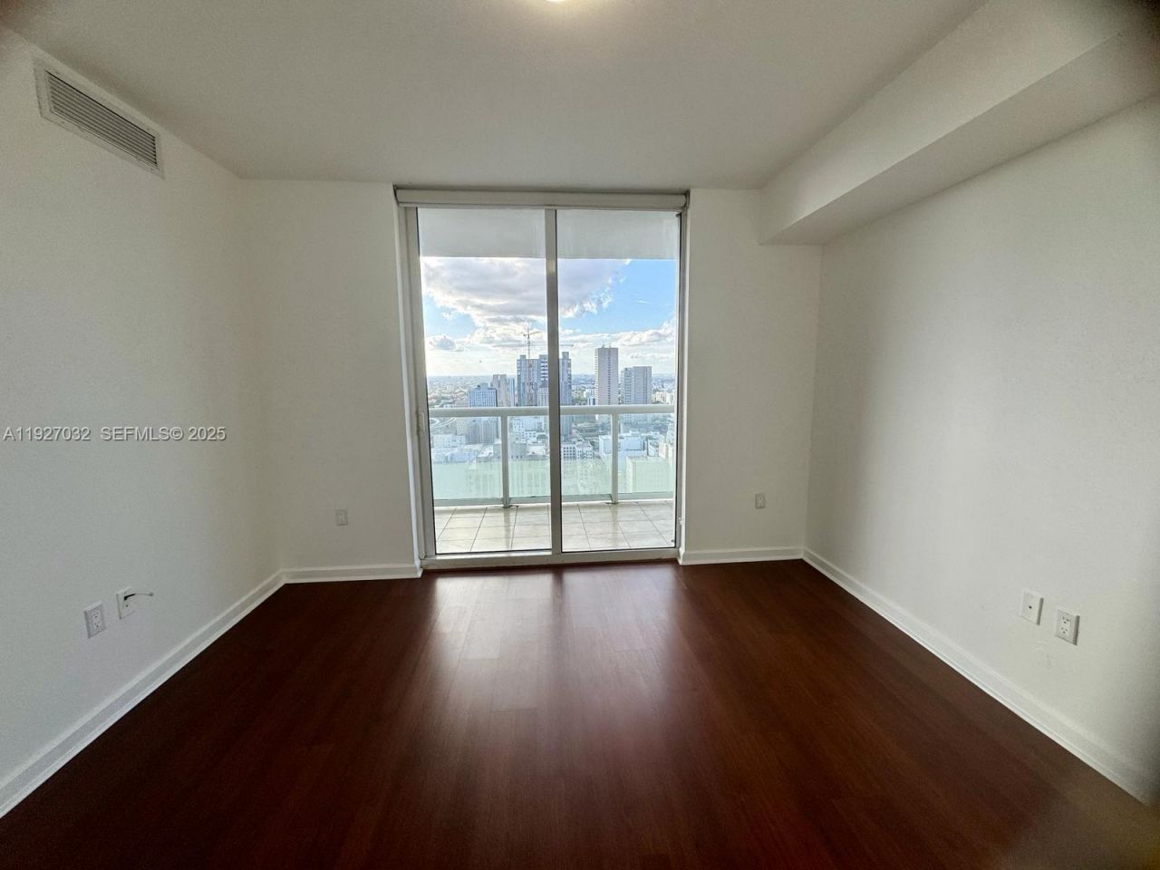 50 Biscayne Blvd, Unit 3807, Miami, FL 33132 Photo