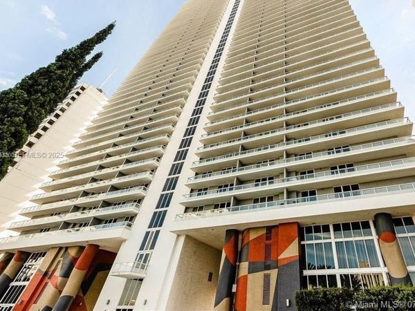 50 BISCAYNE BLVD, Unit 1703, Miami, FL 33132