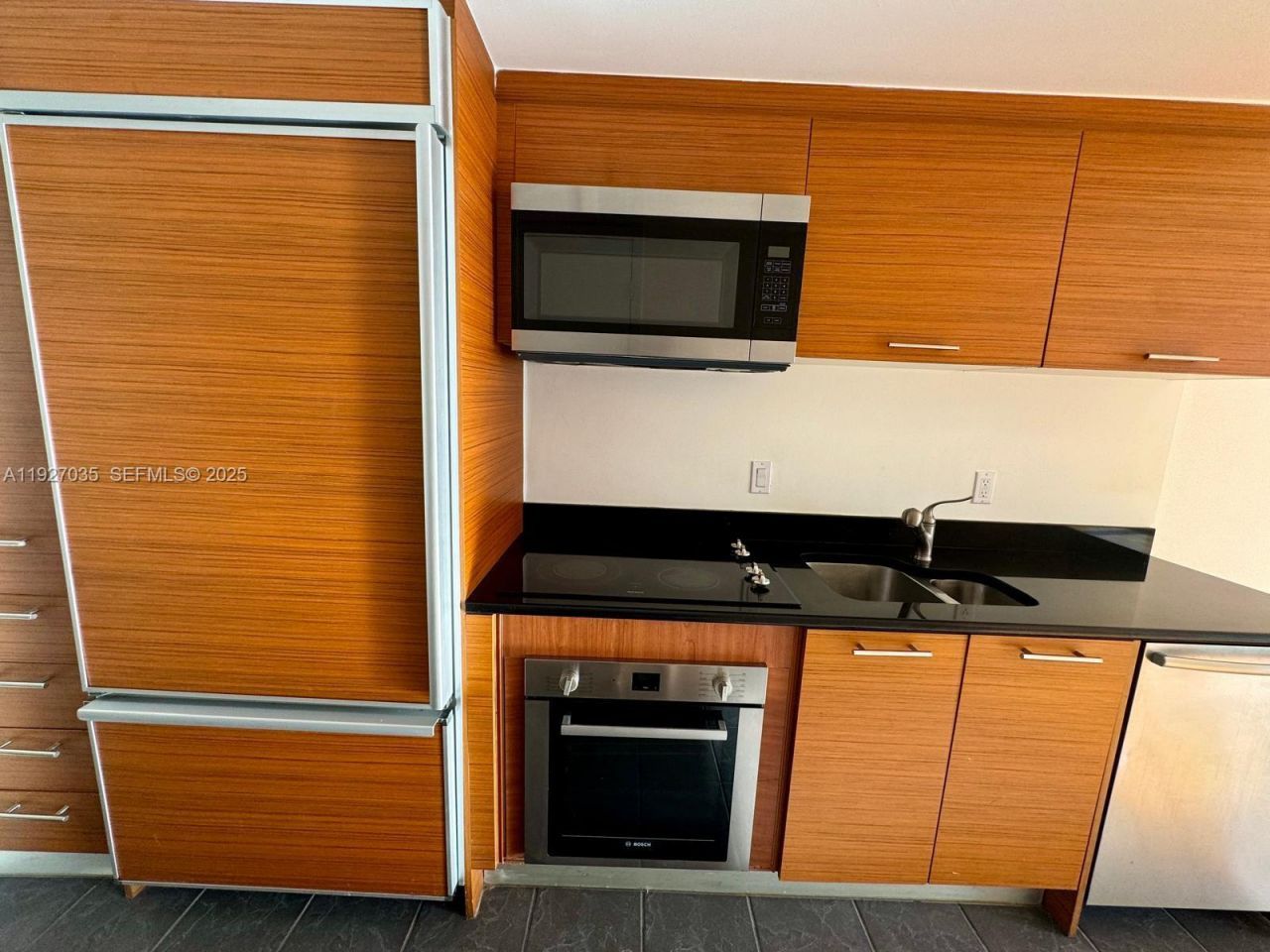 50 Biscayne Blvd, Unit 1703, Miami, FL 33132 Photo