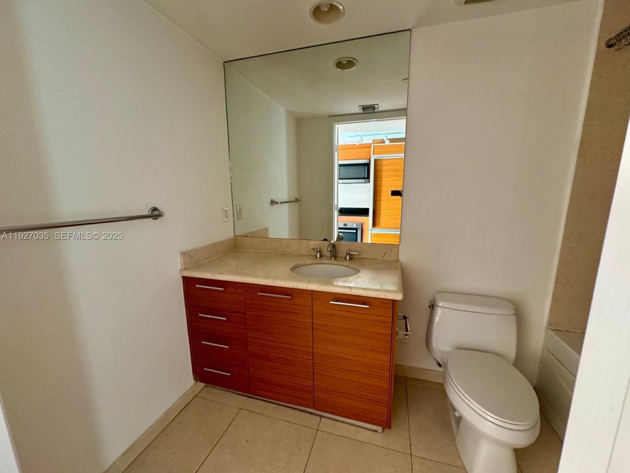 50 Biscayne Blvd, Unit 1703, Miami, FL 33132 Photo