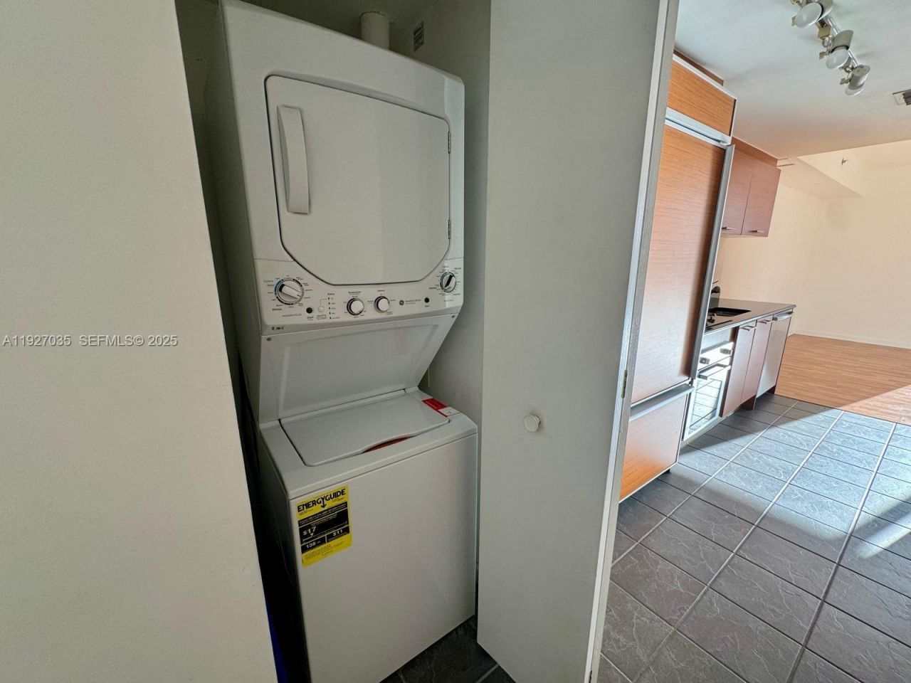 50 Biscayne Blvd, Unit 1703, Miami, FL 33132 Photo